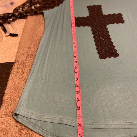 Ladies size 2X top - Picture 3 of 4